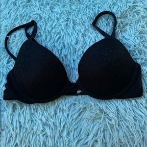 PINK black lace bra! Size 32A!